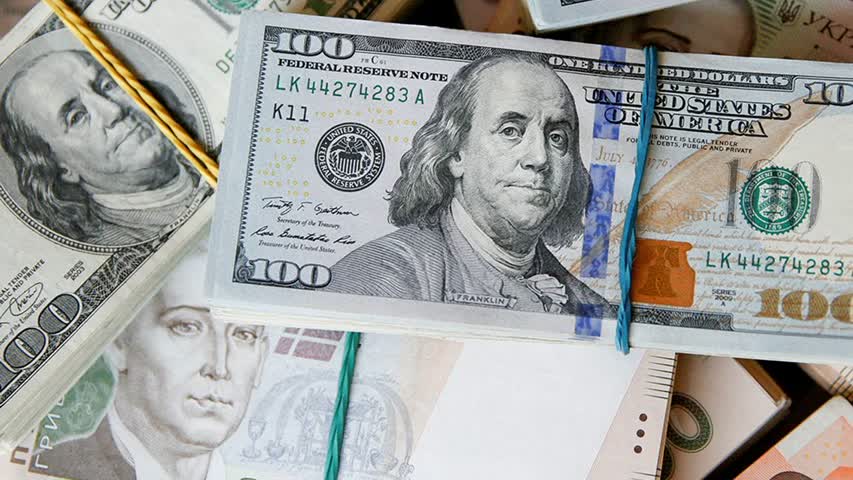 Фото - Эксперт объяснил причину отказа россиян от иностранной валюты