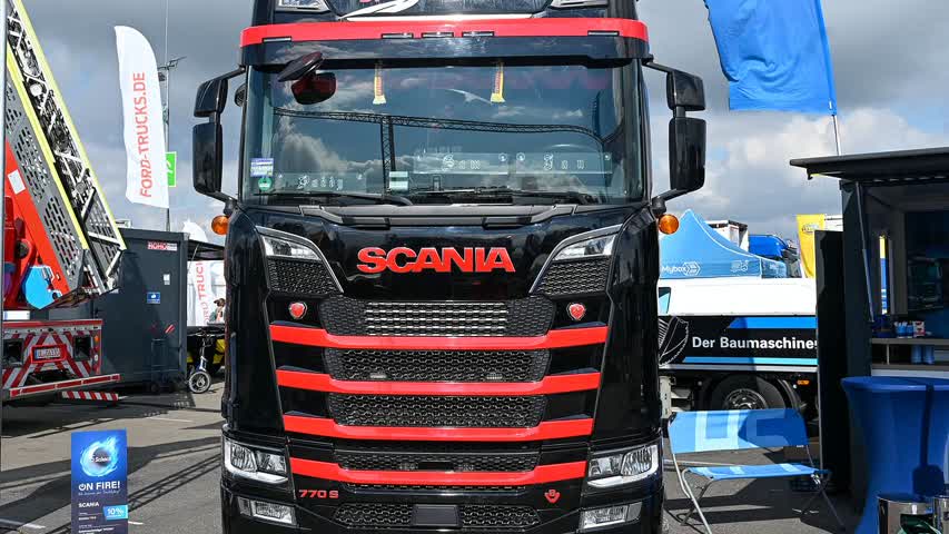 Фото - Производители грузовиков MAN и Scania задумались об уходе из России